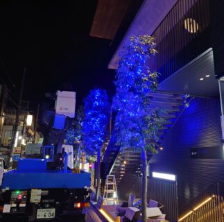 東京都調布市　高所作業車イルミネーション取り付け・撤去